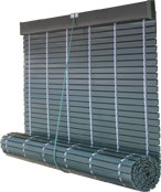 Persianas alicantinas de plástico PVC color verde oscuro a medida