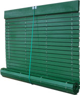 Persianas alicantinas de madera color verde claro a medida